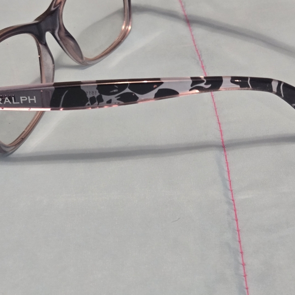 Polo Ralph Lauren Hard Shell Eyeglass Case With Eyeglass Frames/cleaning Cloth - Picture 12 of 13